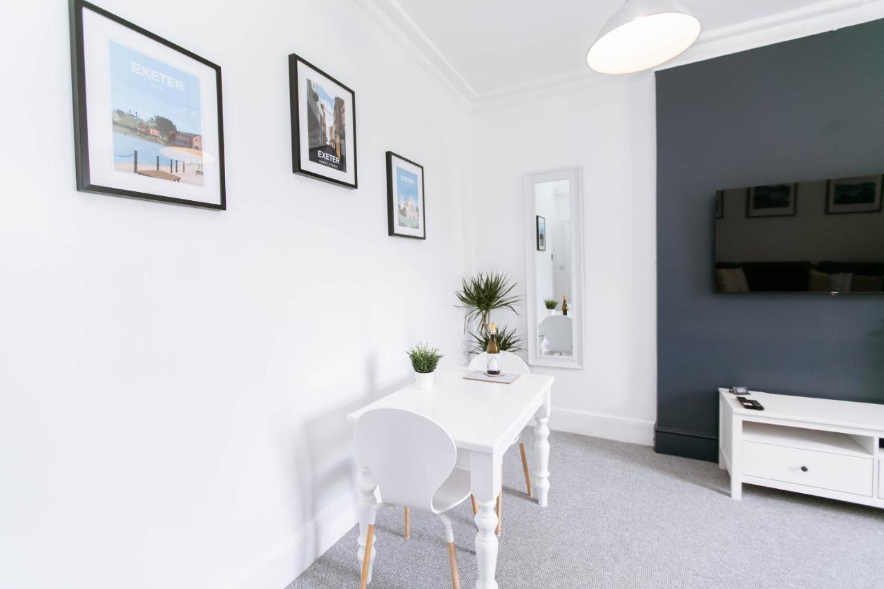 Spacious Apartment, Free Parking, Central Location Near To Uni, Hospital, Town Exeter Bagian luar foto